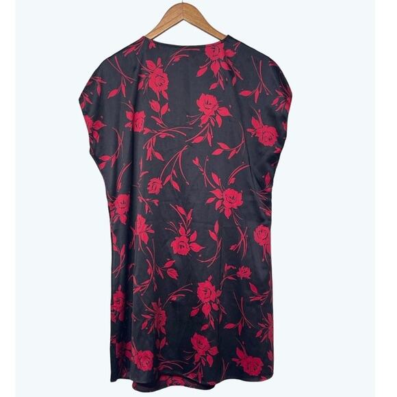 Nottibianche Night Shirt Womens Large Black Red Floral V-Neck Silky Sleeveless - Picture 4 of 5